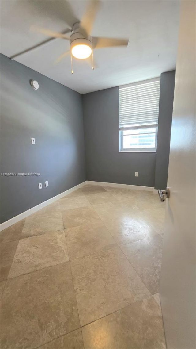 5825 Collins Ave , Unit 9C, Miami Beach, FL 33140 Photo