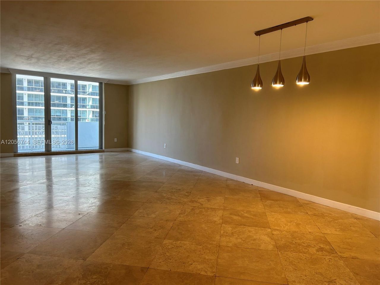 5825 Collins Ave , Unit 9C, Miami Beach, FL 33140 Photo