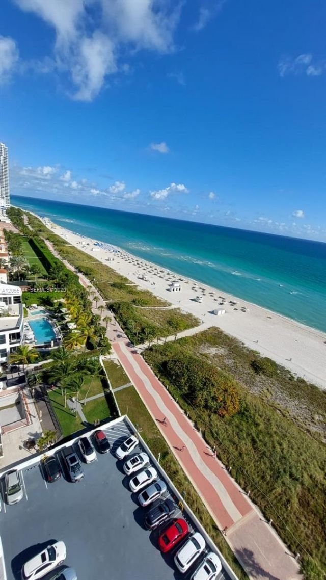 5825 Collins Ave , Unit 9C, Miami Beach, FL 33140 Photo