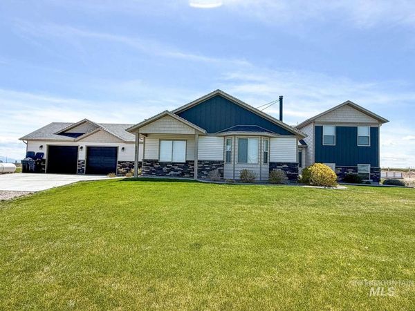 2085 E 900 S, Hazelton, ID 83335