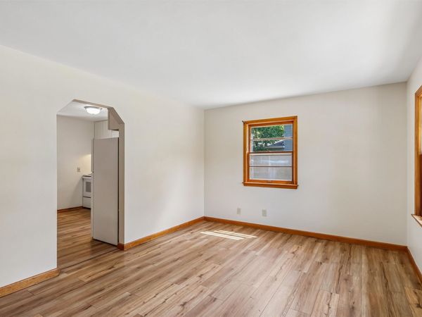 6625 Oliver Smith Drive, Urbandale, IA 50322