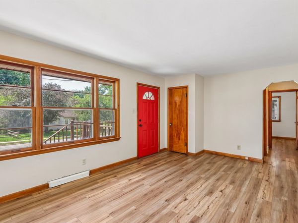 6625 Oliver Smith Drive , Urbandale, IA 50322