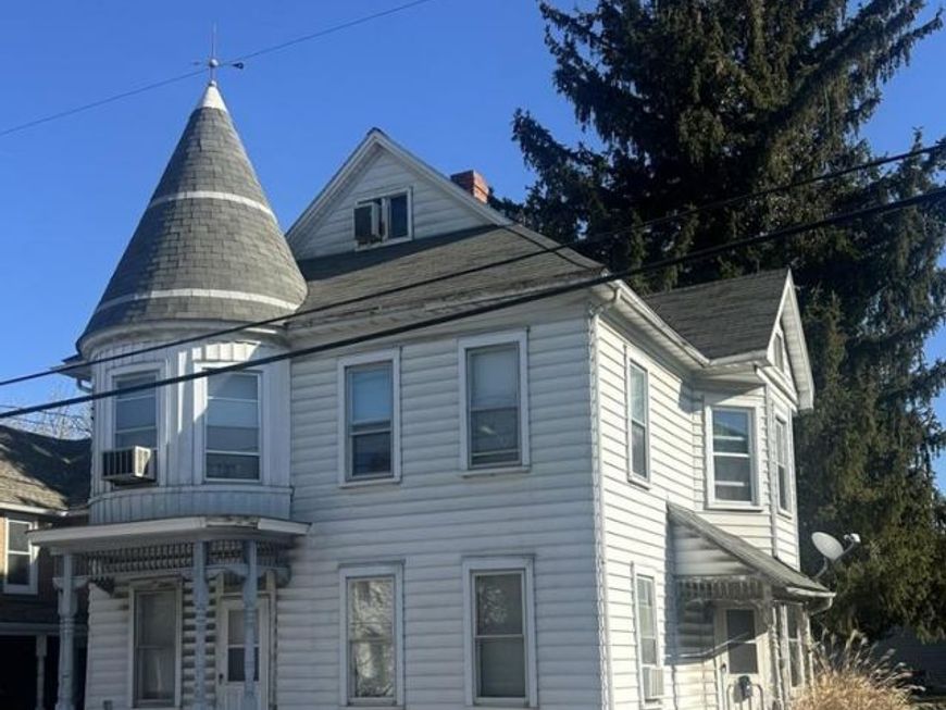 37 N Queen Street, Littlestown, PA 17340 Main Photo