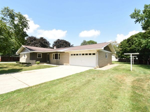 201 E Maple Street, Fowler, IN 47944