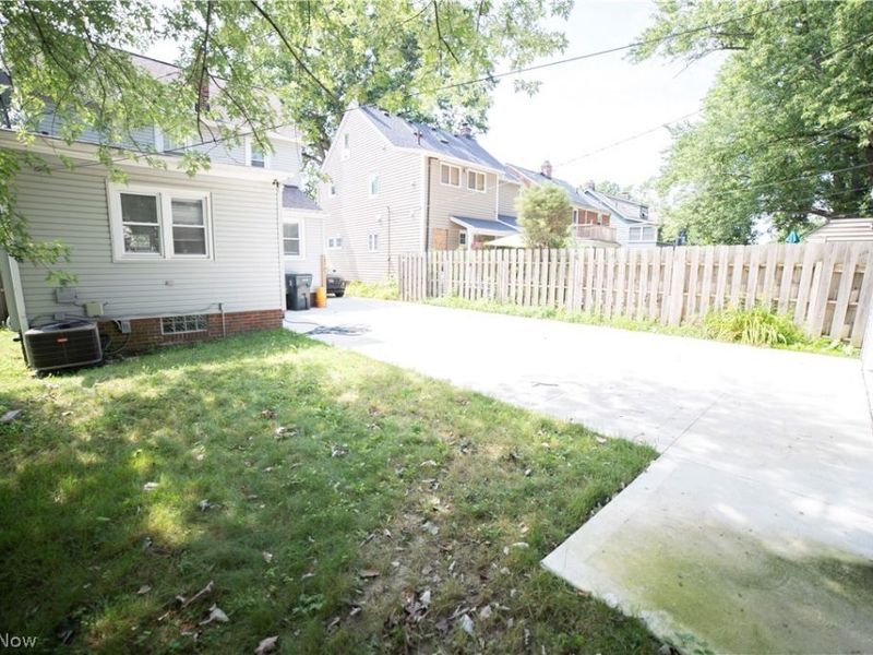 1945 Staunton Road , Cleveland Heights, OH 44118 Photo 24