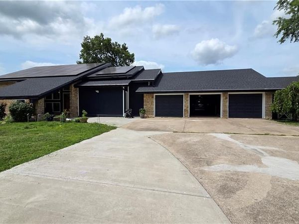 23600 E 88th Street, Lee's Summit, MO 64064