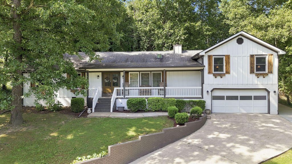 9302 Rockshire Lane Chattanooga, TN 37421