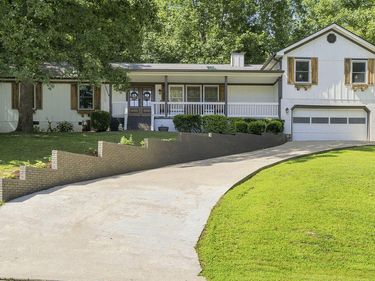9302 Rockshire Lane, Chattanooga, TN 37421