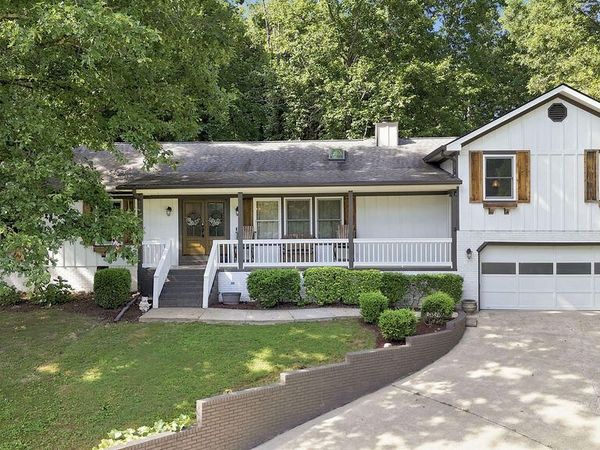 9302 Rockshire Lane, Chattanooga, TN 37421