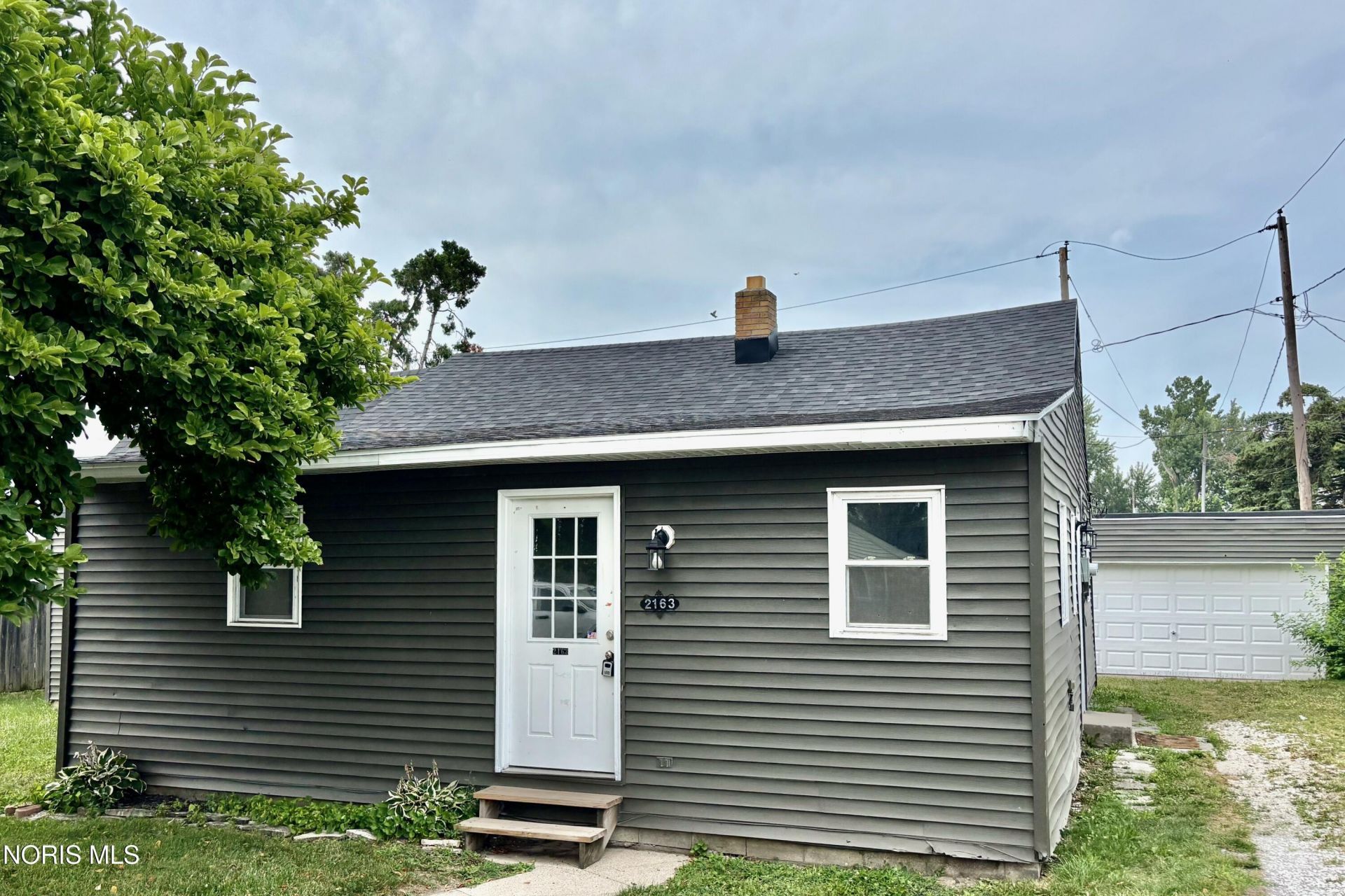 2163 Hoops Drive, Toledo, OH 43611 Main Photo