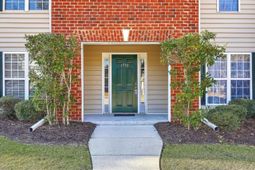 1733 Wyngate Circle photo 4
