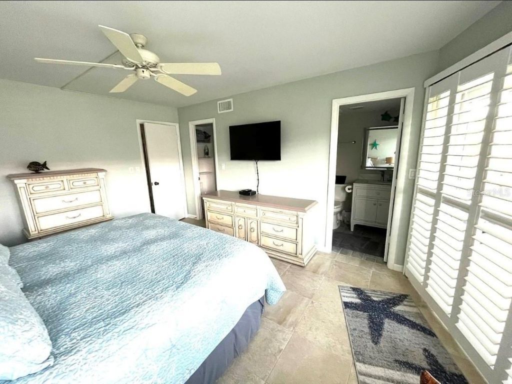 1250 N Portofino Drive, Unit 301, Sarasota, FL 34242 Photo