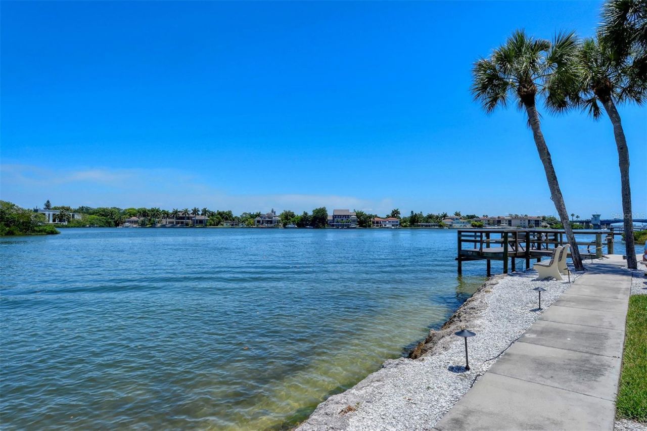 1250 N Portofino Drive, Unit 301, Sarasota, FL 34242 Photo