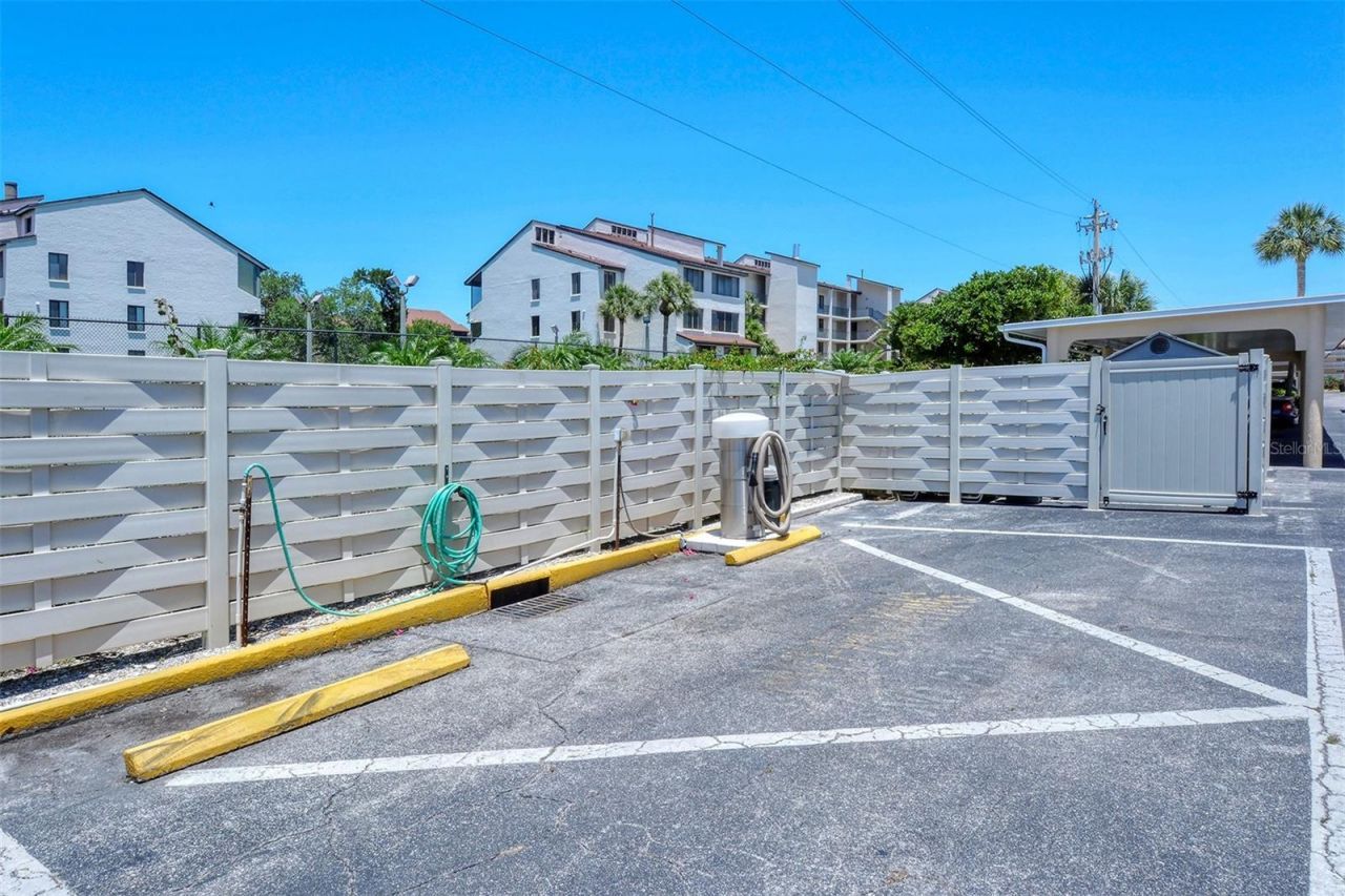 1250 N Portofino Drive, Unit 301, Sarasota, FL 34242 Photo