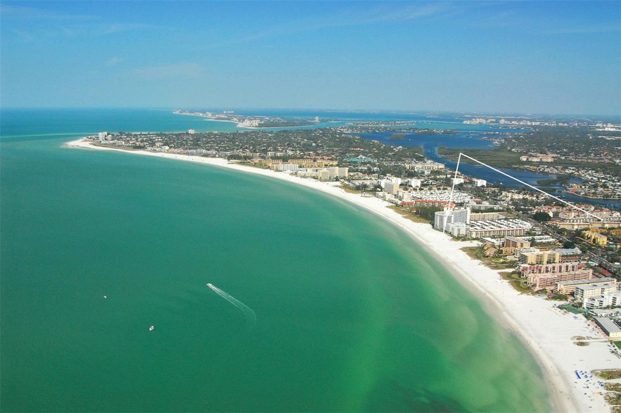 1250 N Portofino Drive, Unit 301, Sarasota, FL 34242 Photo