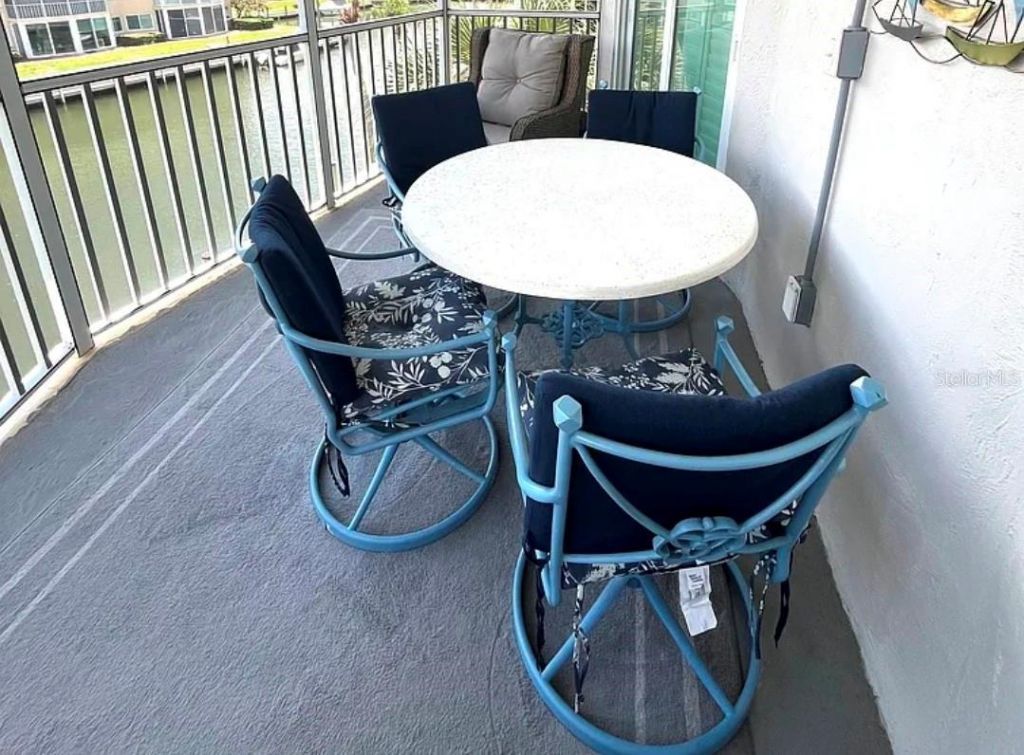 1250 N Portofino Drive, Unit 301, Sarasota, FL 34242 Photo