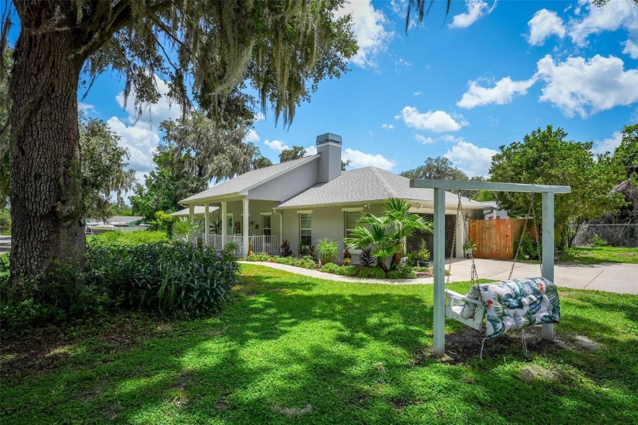 12854 NE 118th Terrace , Ocklawaha, FL 32179 Photo