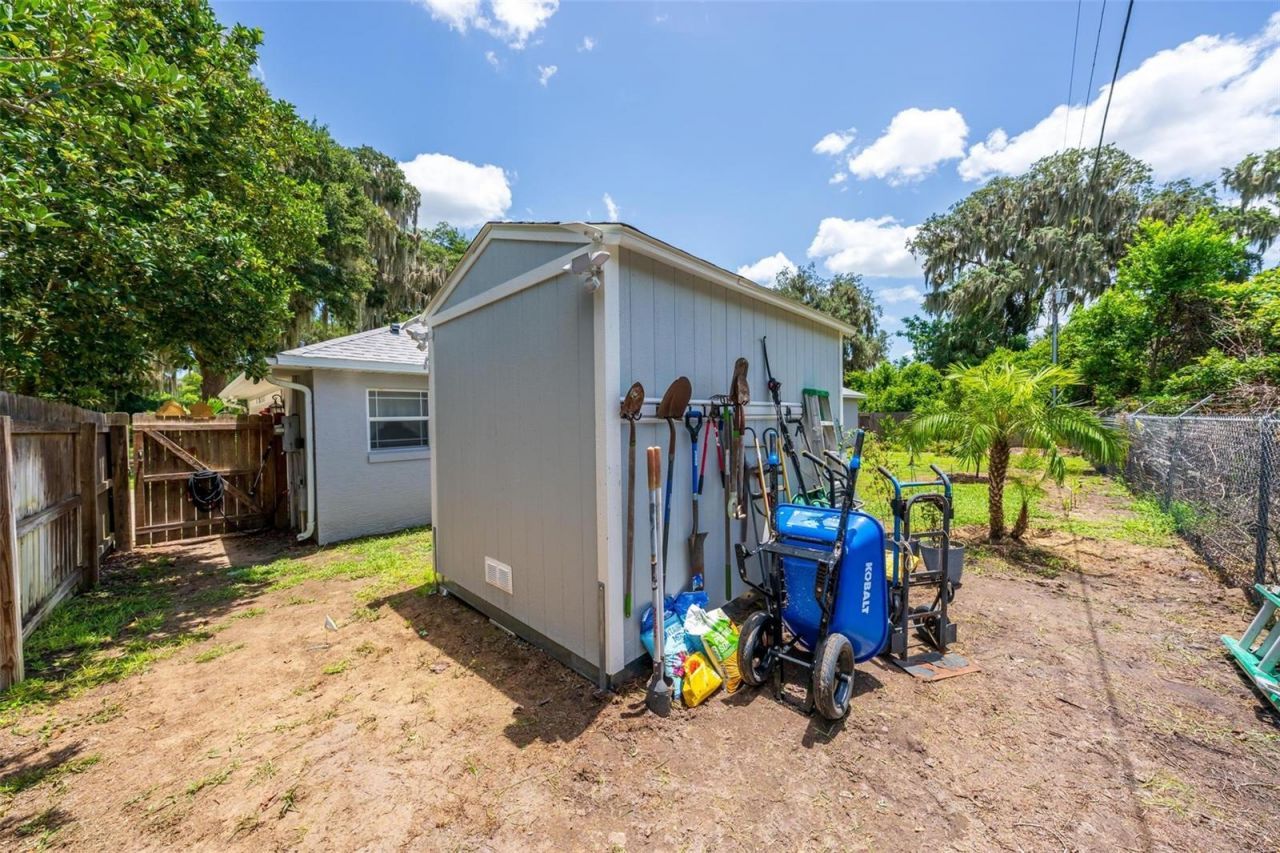 12854 NE 118th Terrace , Ocklawaha, FL 32179 Photo