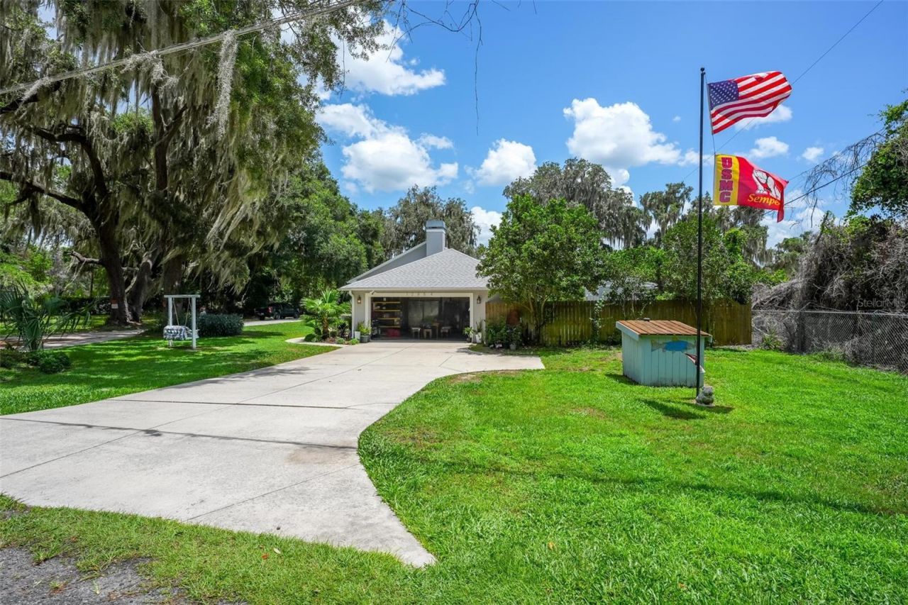 12854 NE 118th Terrace , Ocklawaha, FL 32179 Photo