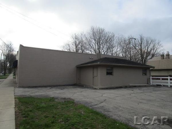 108 E Butler , Adrian, MI 49221