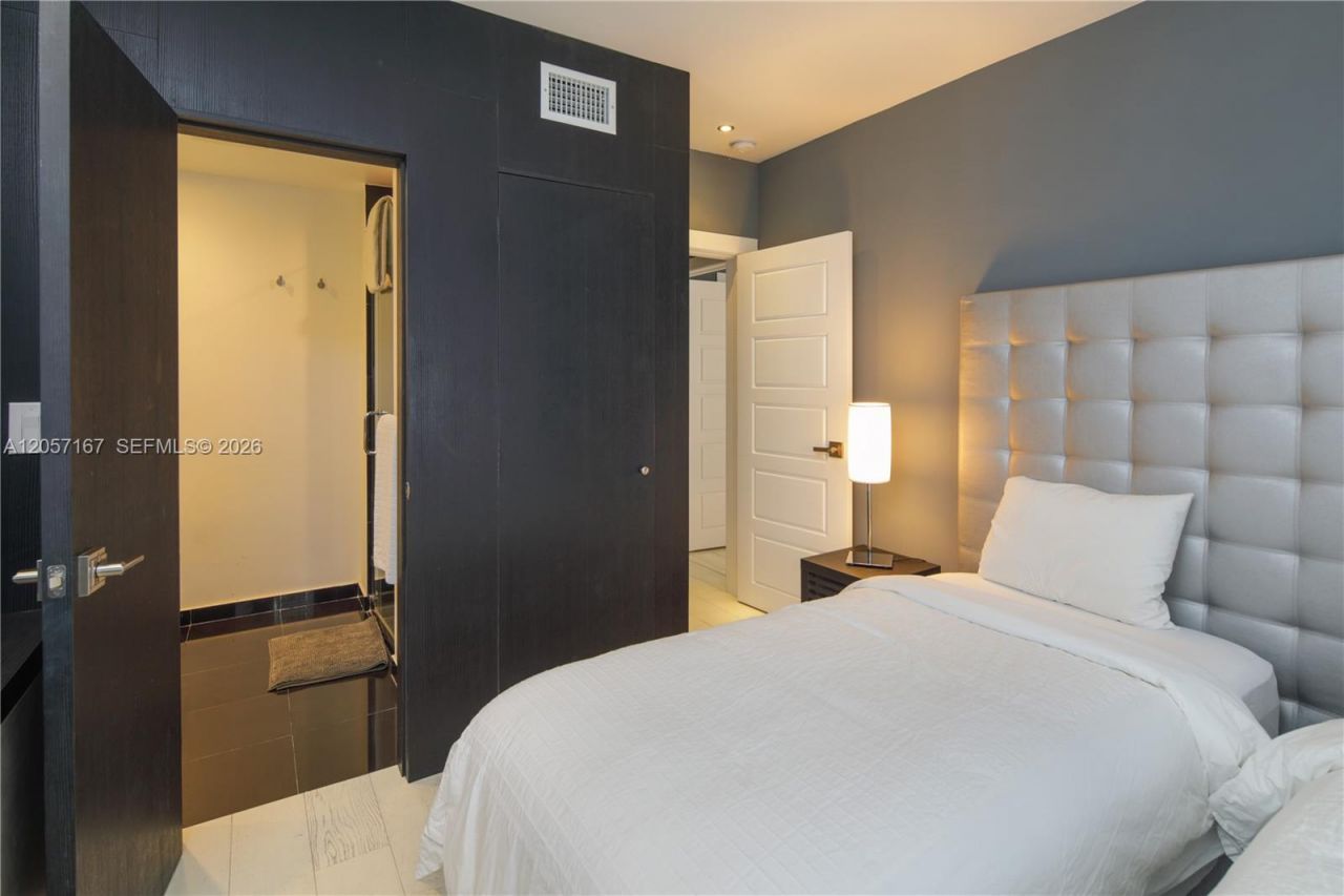 560 Michigan Ave , Miami Beach, FL 33139 Photo