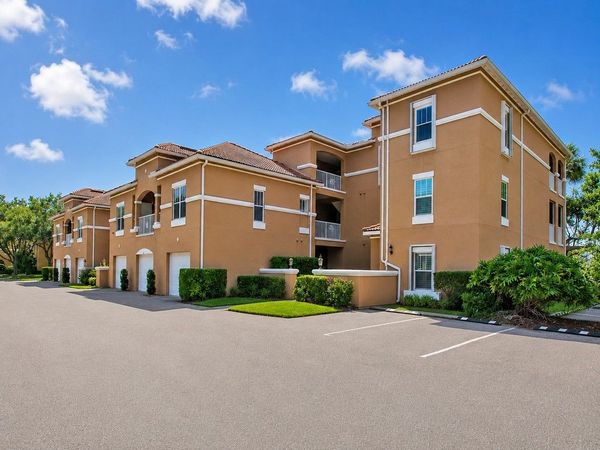 5025 Fairways Circle, Unit B307, Vero Beach, FL 32967