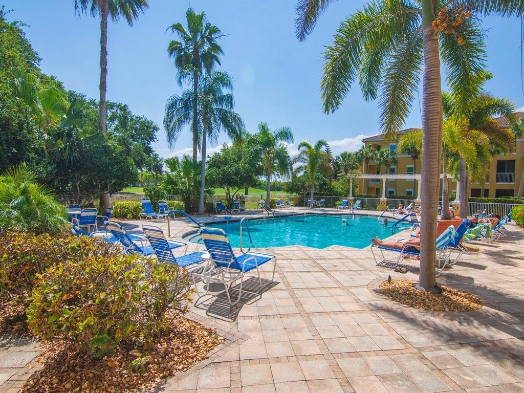 5025 Fairways Circle, Unit B307, Vero Beach, FL 32967 Photo