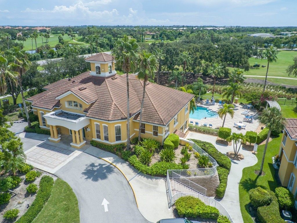 5025 Fairways Circle, Unit B307, Vero Beach, FL 32967 Photo