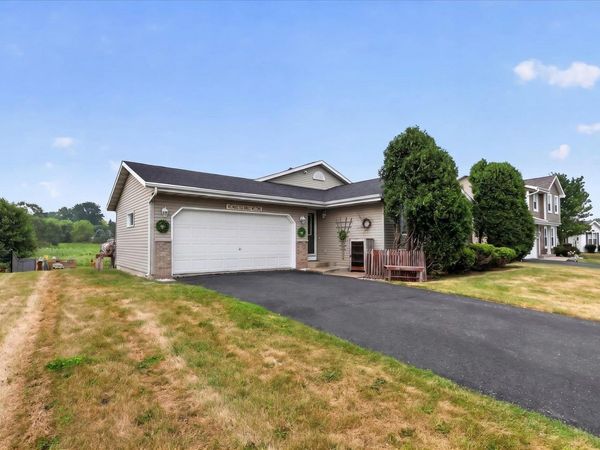 2306 Pine View Lane, Janesville, WI 53546