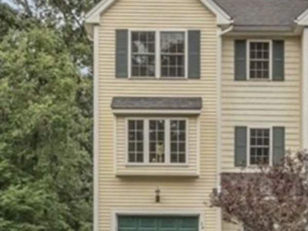 3 Sandpiper Way, Unit 3A, Salisbury, MA 01952