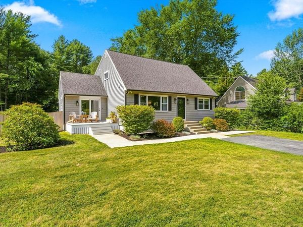148 Lost Lake Dr, Groton, MA 01450