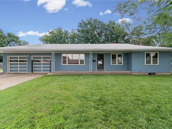 804 SW 19th Street, Blue Springs, MO 64015