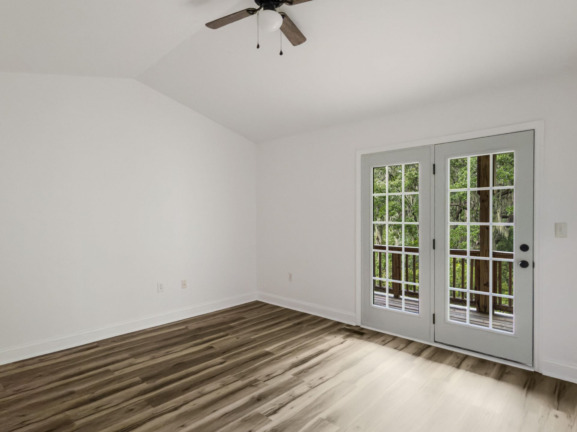 4488 Great Oak Drive Photo 20