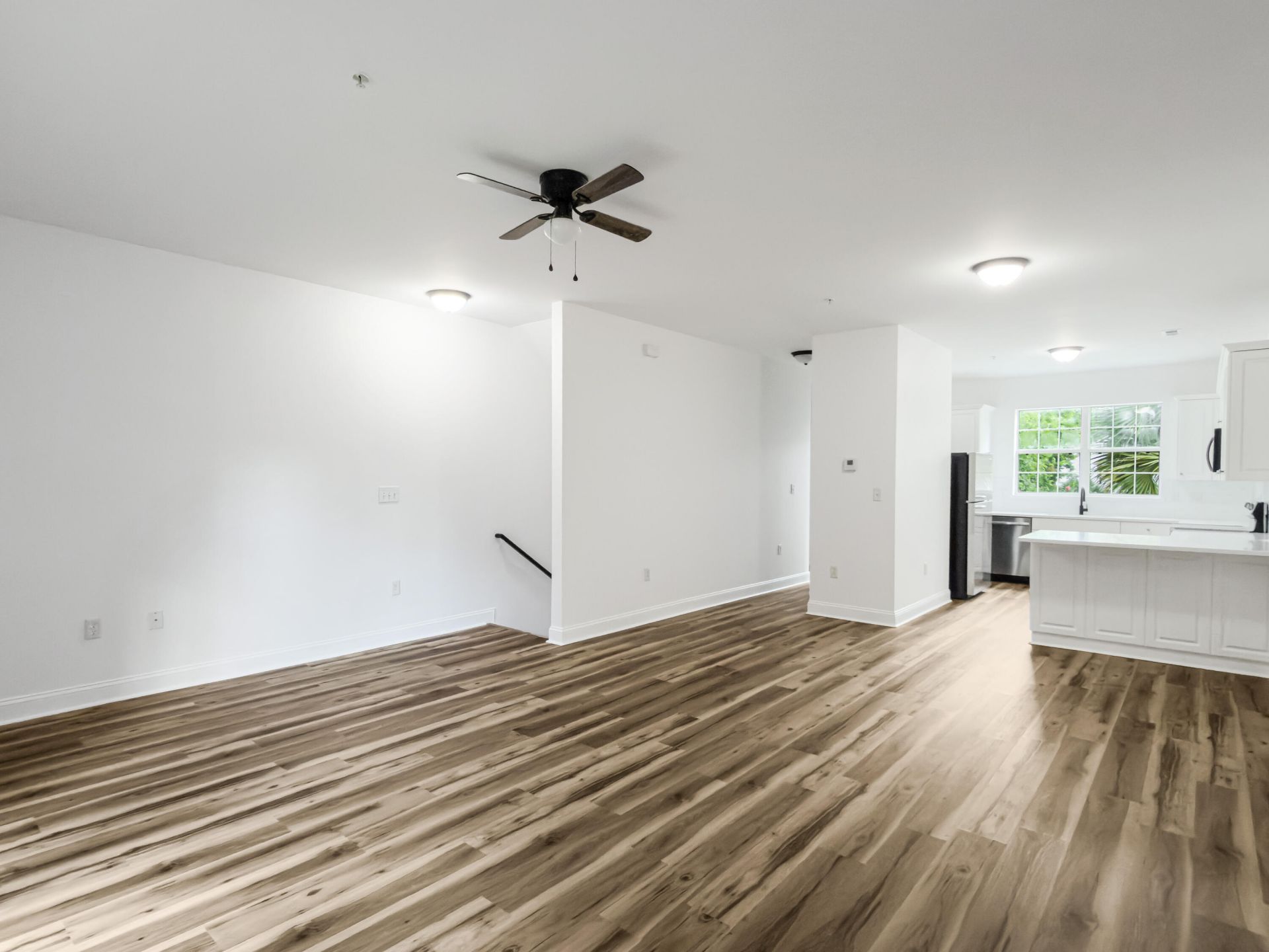 4488 Great Oak Drive Photo 7