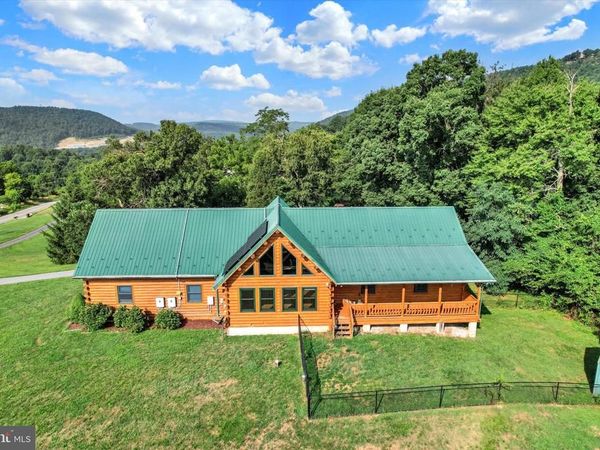 835 JACKS MOUNTAIN ROAD, FAIRFIELD, PA 17320