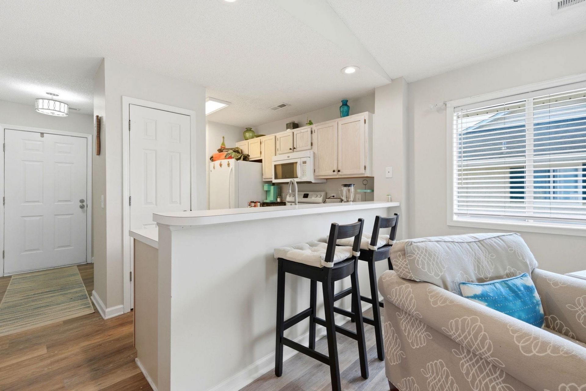 208 Landing Rd.  Photo 16