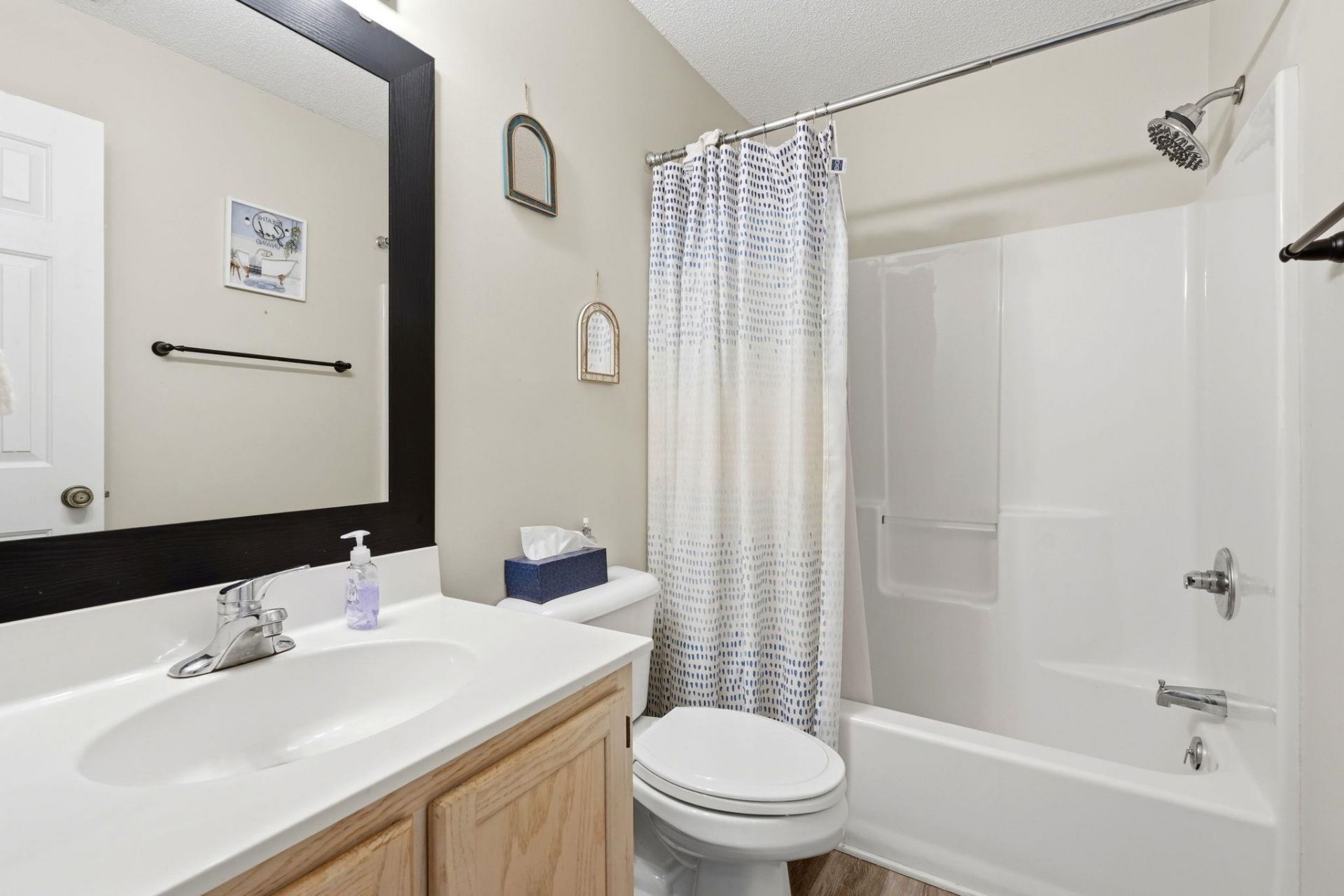 208 Landing Rd.  Photo 23