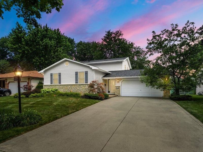 1944 Faymeadow Avenue, Columbus, OH 43229 Photo 1
