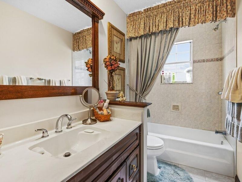 1944 Faymeadow Avenue, Columbus, OH 43229 Photo 29