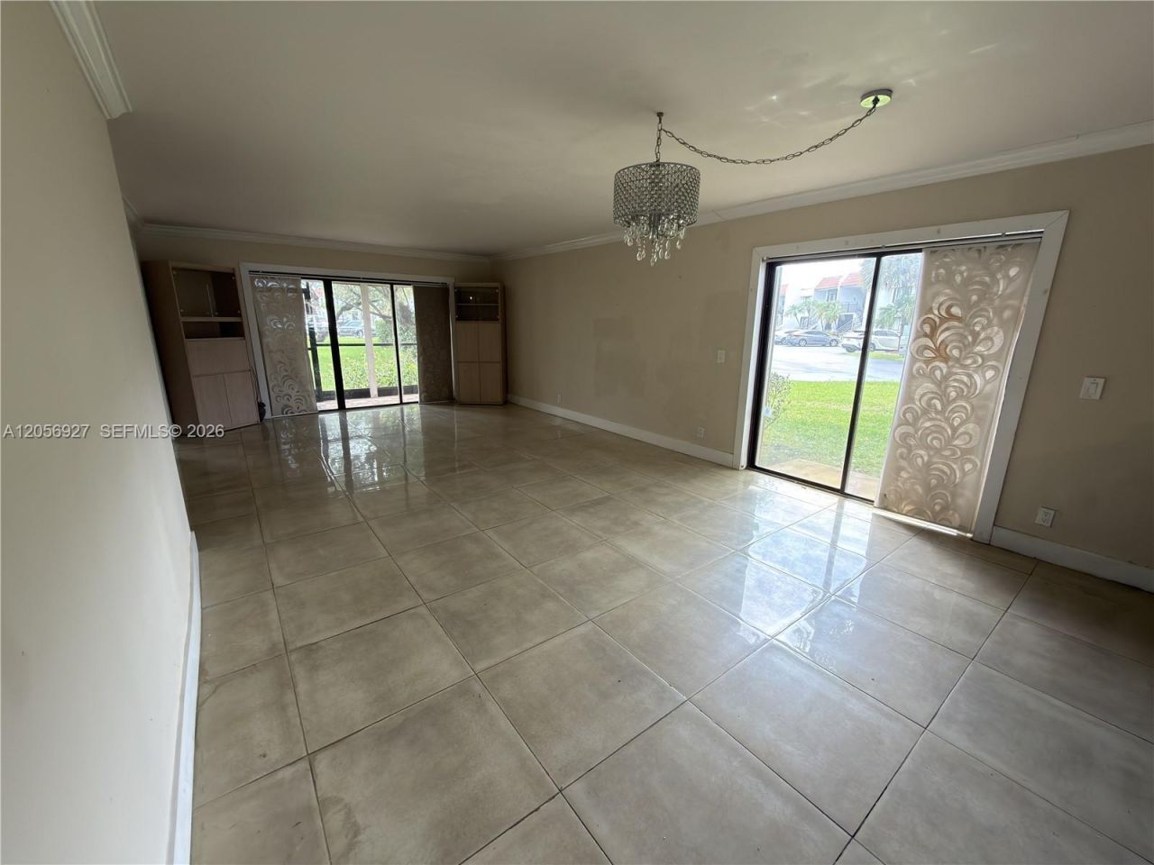 320 Racquet Club Rd, Unit 104, Weston, FL 33326 Photo