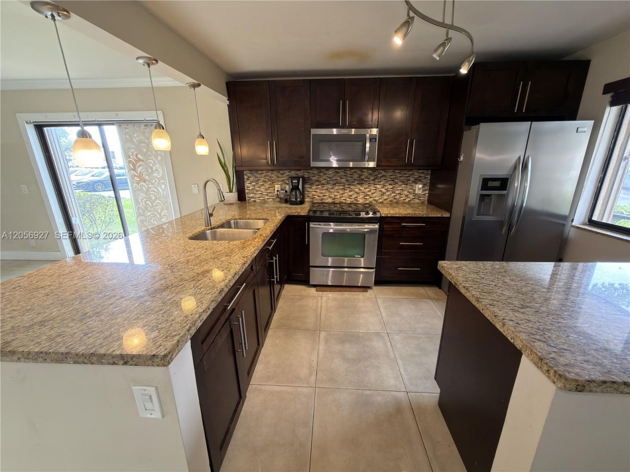 320 Racquet Club Rd, Unit 104, Weston, FL 33326 Photo