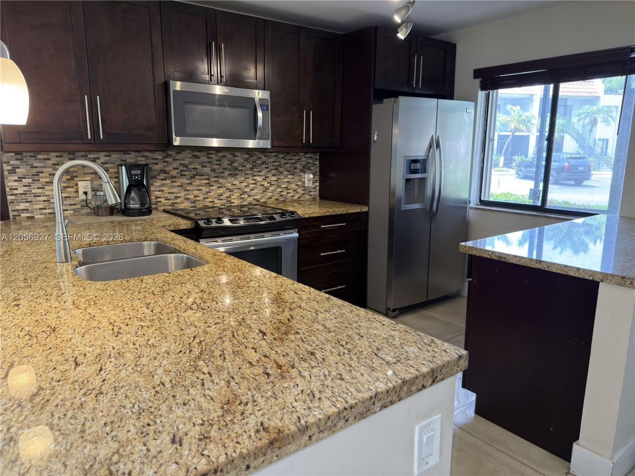 320 Racquet Club Rd, Unit 104, Weston, FL 33326 Photo