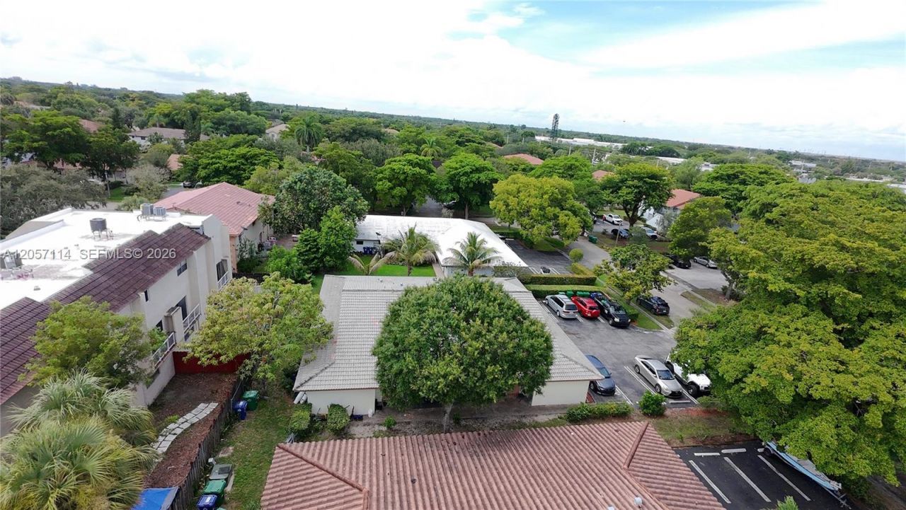 3735 NW 116th Ter, Coral Springs, FL 33065 Photo