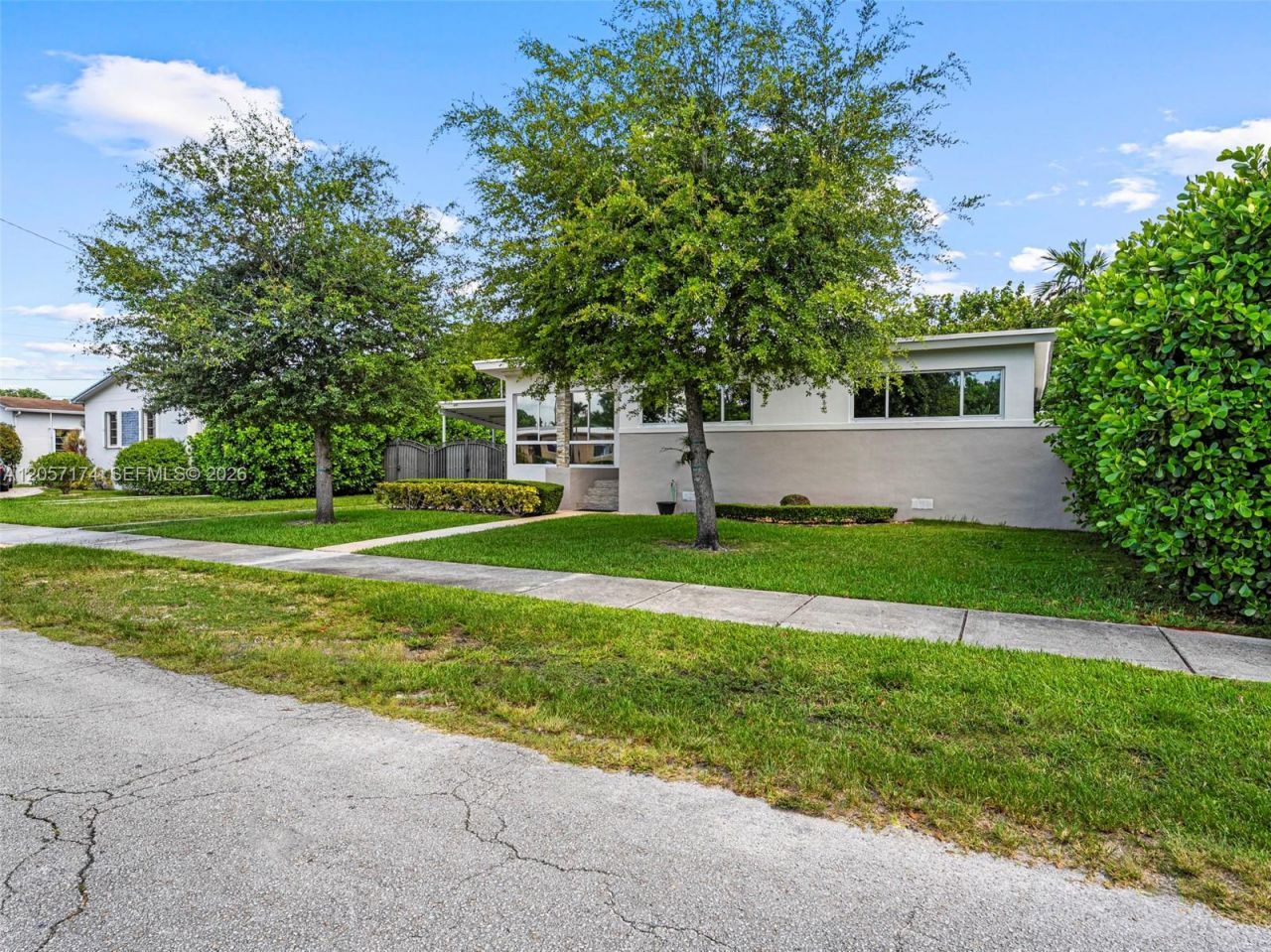 8651 SW 32nd Ter , Miami, FL 33155 Photo