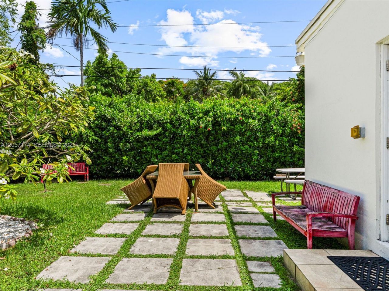 8651 SW 32nd Ter , Miami, FL 33155 Photo