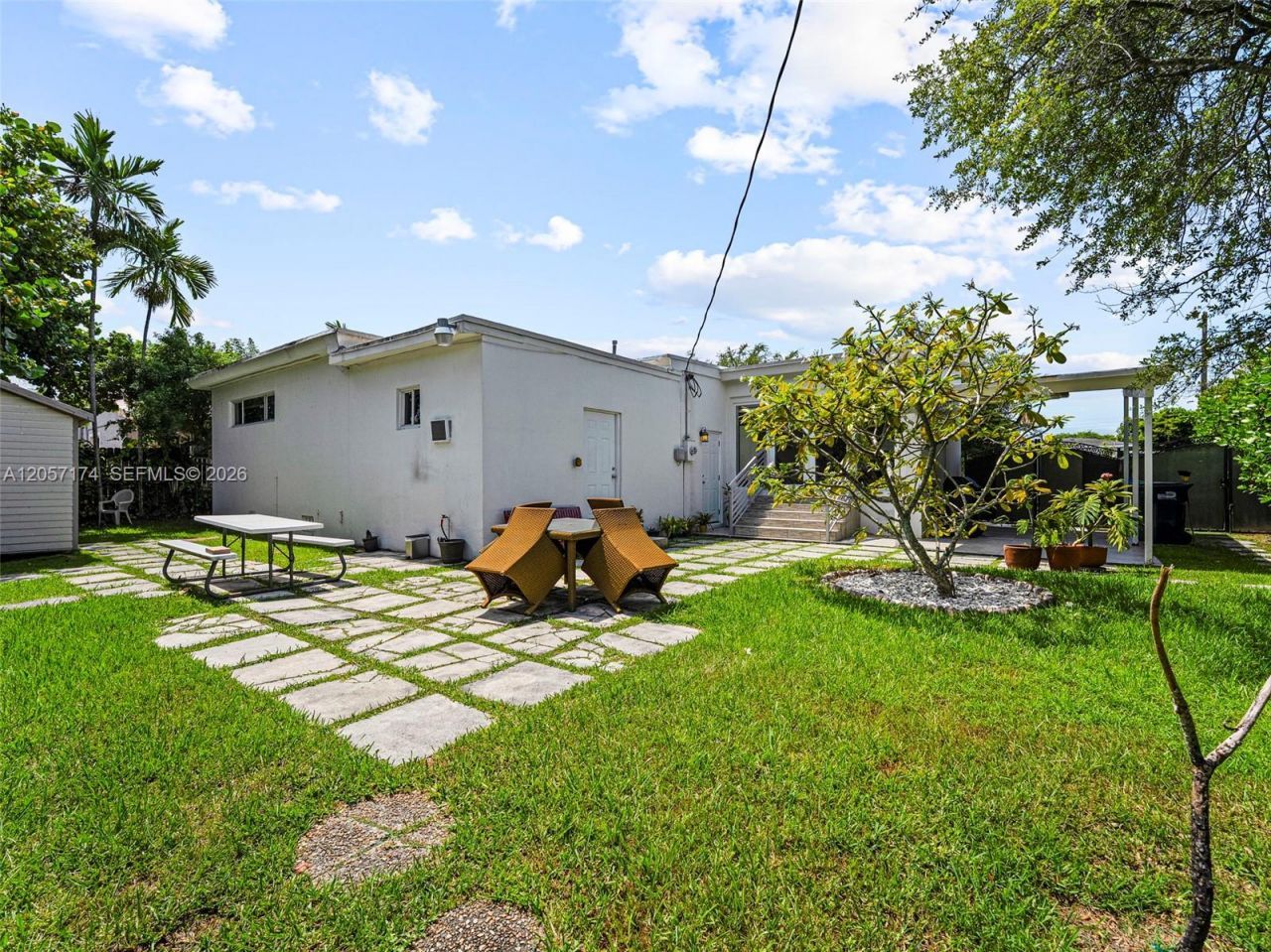 8651 SW 32nd Ter , Miami, FL 33155 Photo