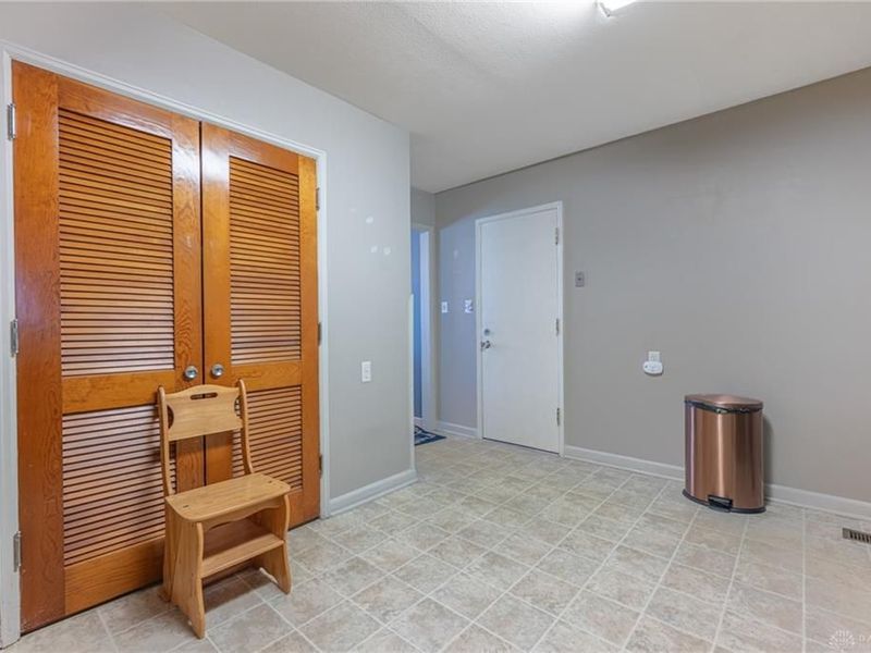 4067 Vinita Drive, Kettering, OH 45429 Photo 6