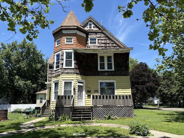 526 E 9th Street, Gibson City, IL 60936