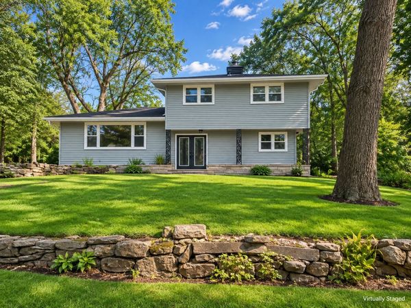 1401 Oakleaf Drive, St. Anne, IL 60964
