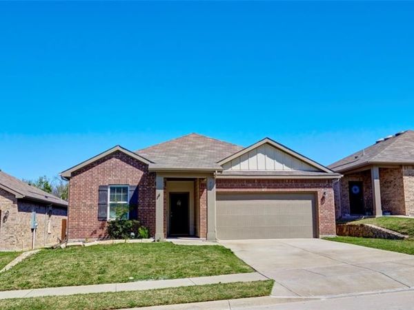 741 Windsor Court, Lavon, TX 75166